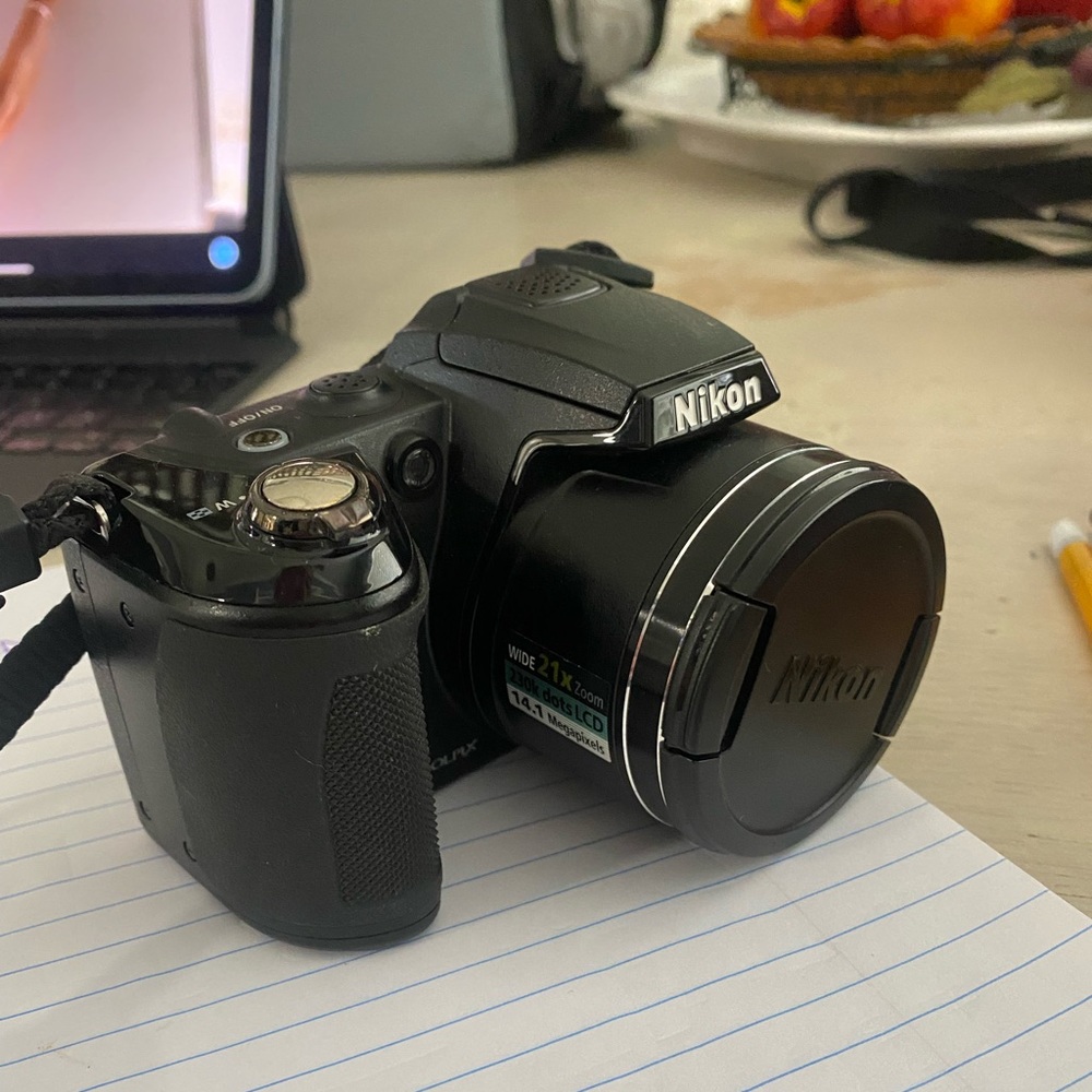 Nilson coolpix L310 camera